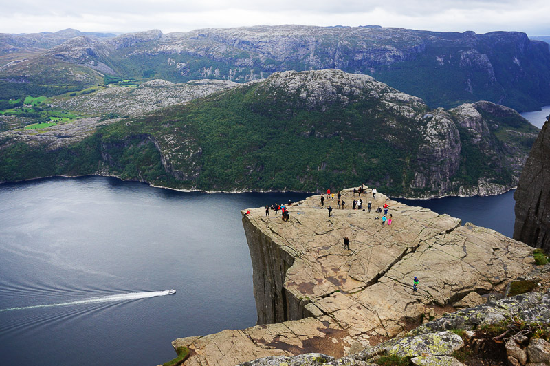 Norway: ปีน Pulpit Rock (Preikestolen)